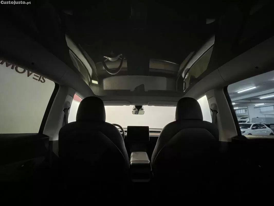 Tesla Model Y Long range tração integral - 22 — photo 4