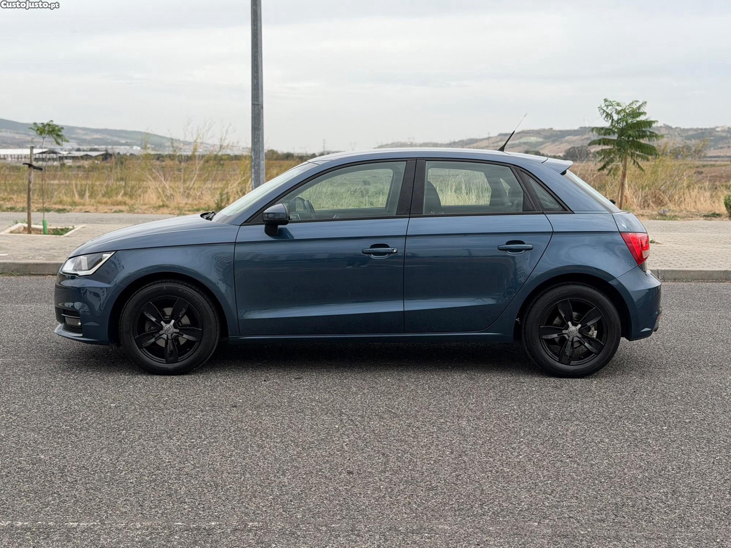 Audi A1 Sportback 1.0 TFSI Stronick - 17 — photo 4
