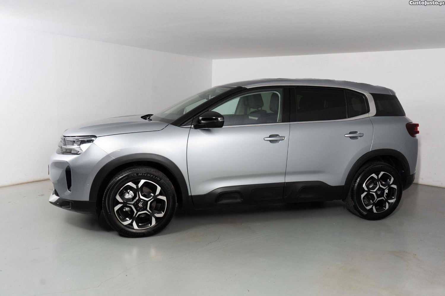 Citroën C5 Aircross 1.2 PureTech Plus - 24 — photo 4