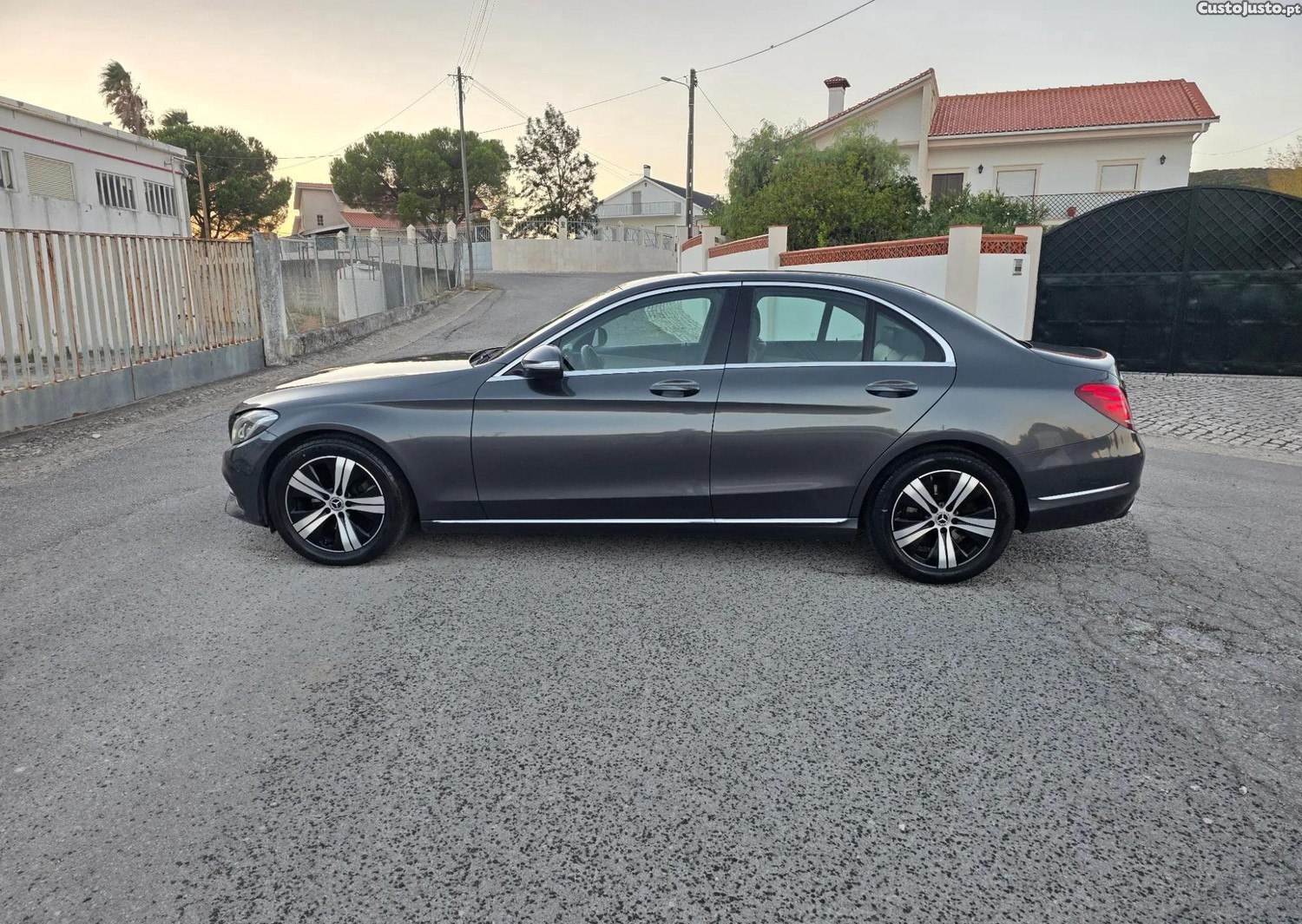 Mercedes-Benz C 220 d Avantgarde - 15 foto 2
