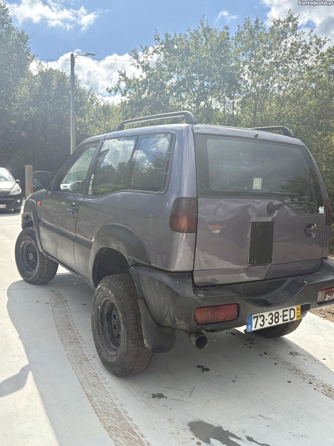 Nissan Terrano 2.7 TD - 94 foto 4