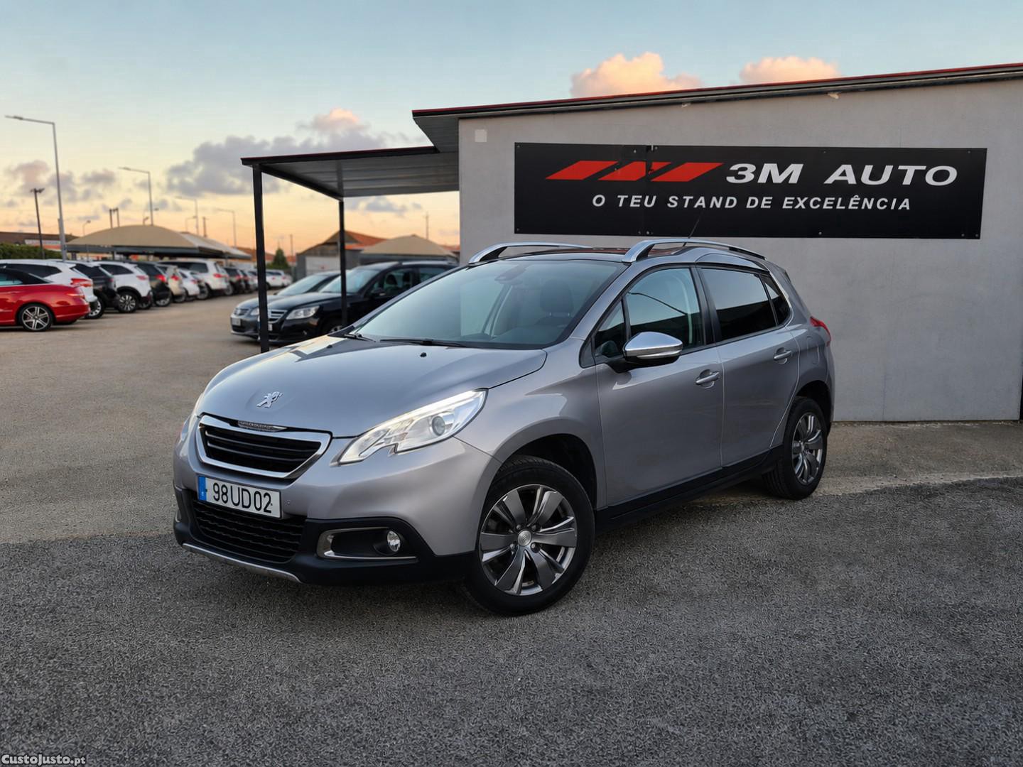 Peugeot 2008 1.2 PureTech Allure — photo 5