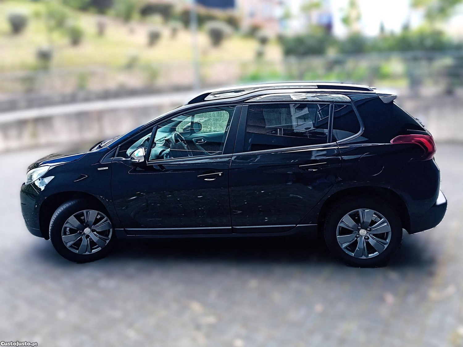 Peugeot 2008 1.2 PureTech Style — fotografia 12