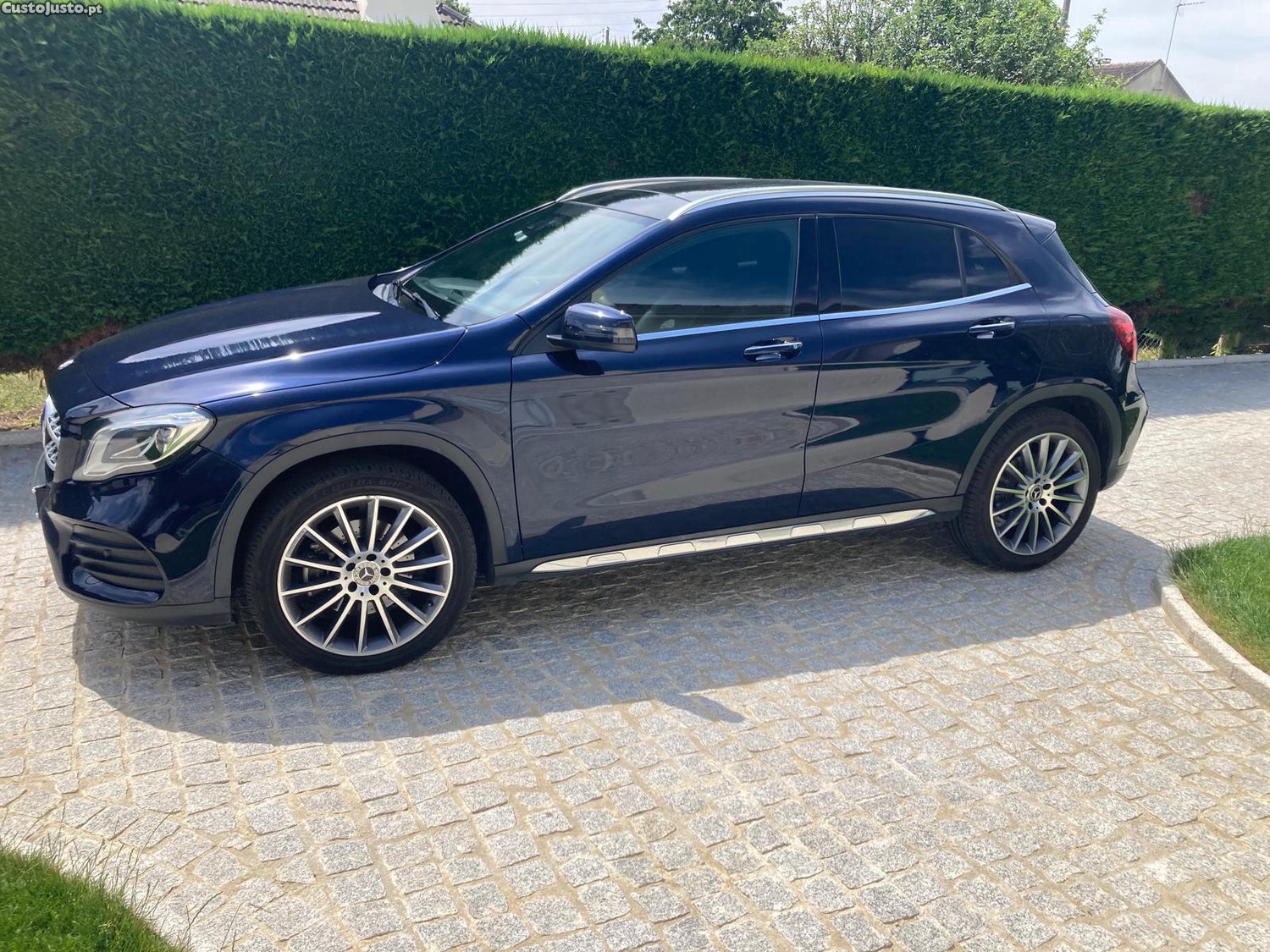 Mercedes-Benz GLA 220 AMG Line  - 18 — photo 2