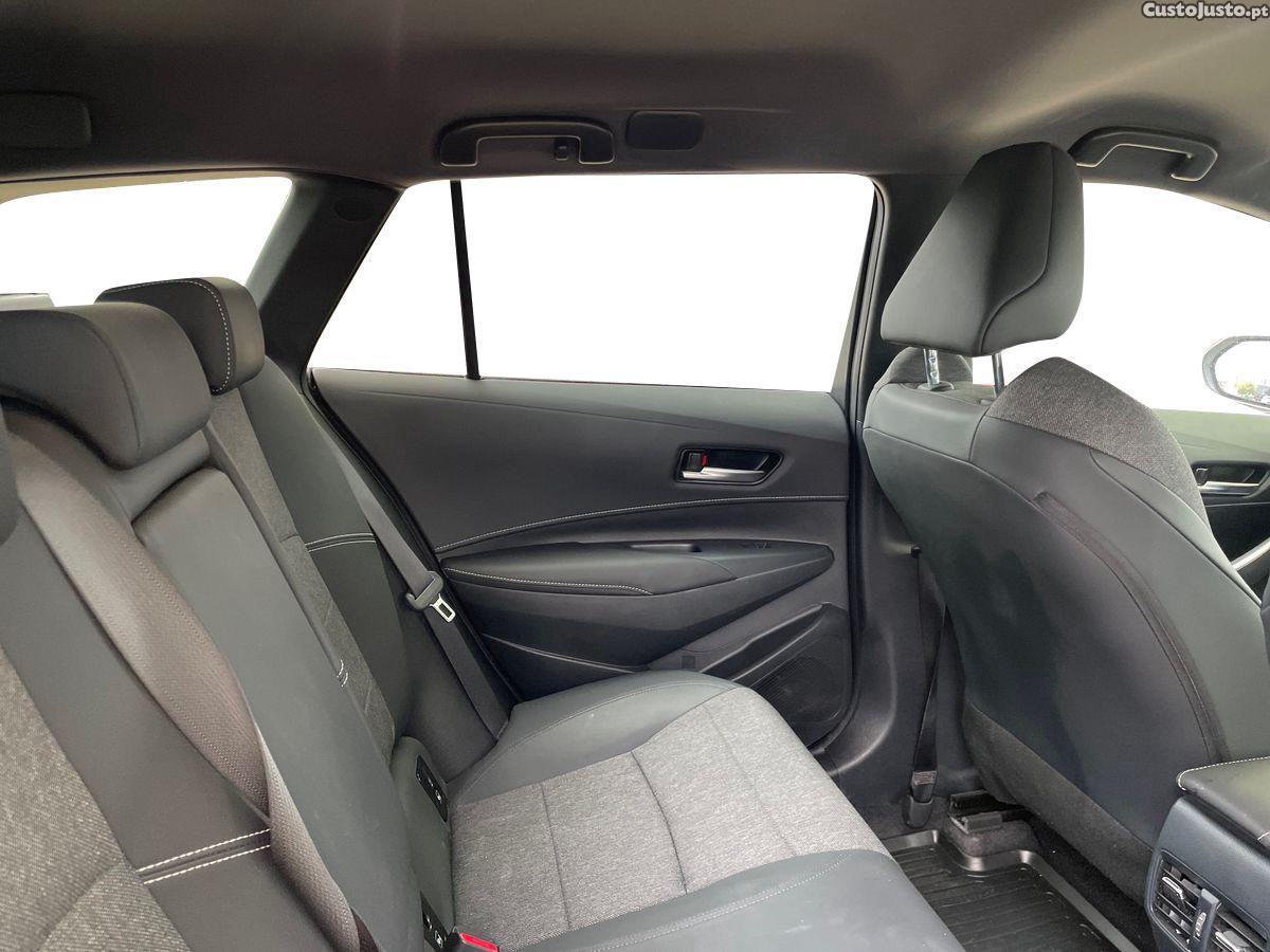 Toyota Corolla TS 1.8 Hybrid Comfort Plus — fotografia 10