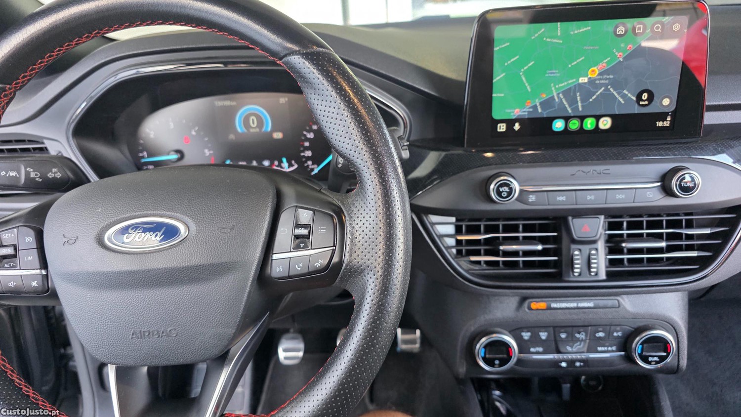 Ford Focus 1.5 Diesel EcoBlue ST-LINE — fotografia 2