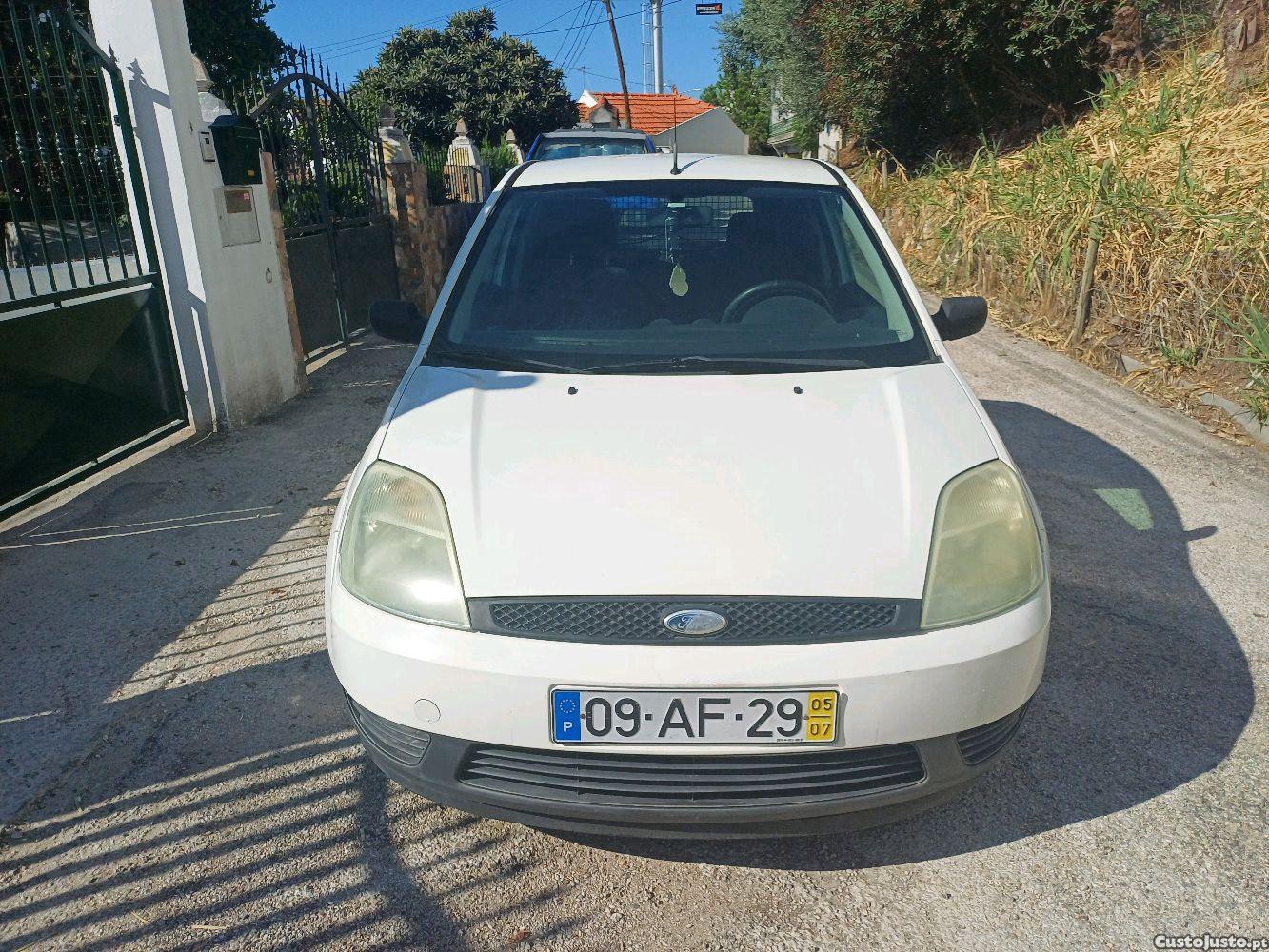 Ford Fiesta 1.4Tdci van — fotografia 5