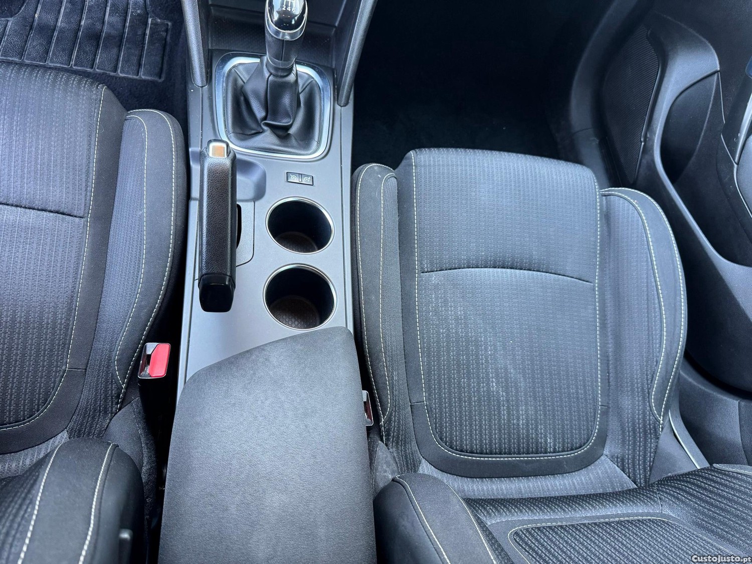 Renault Mégane 1.5 Blue dCi GT Line EDC — fotografia 8