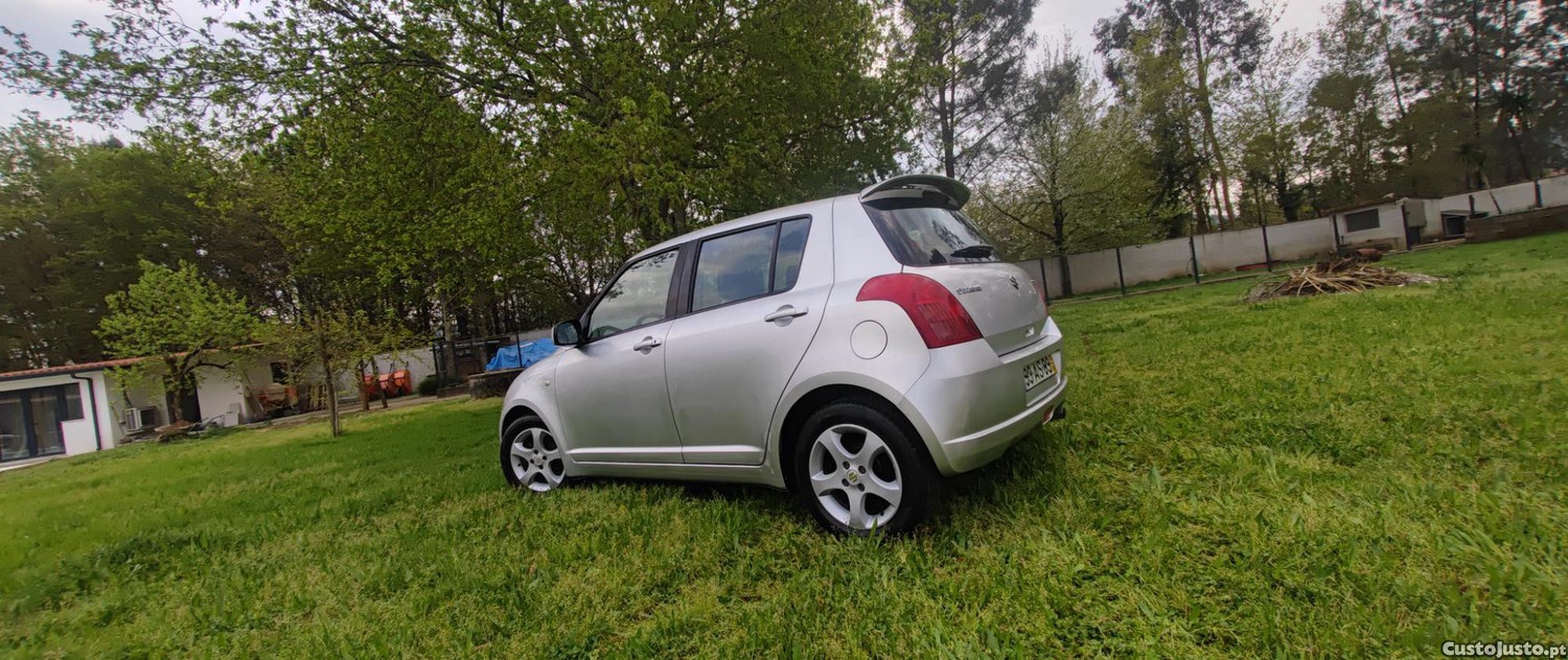 Suzuki Swift — fotografia 6
