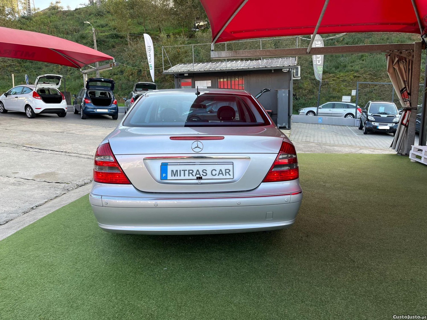 Mercedes-Benz Classe E 2.7 Diesel | Cx. Aut. — fotografia 21