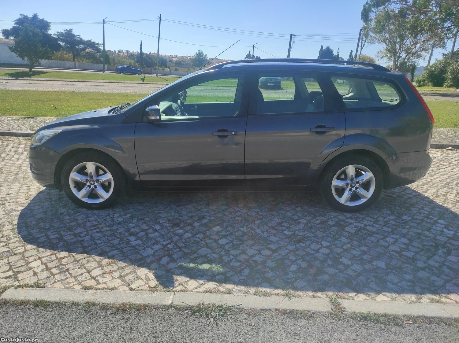 Ford Focus SW 1.6 TDCI — fotografia 12