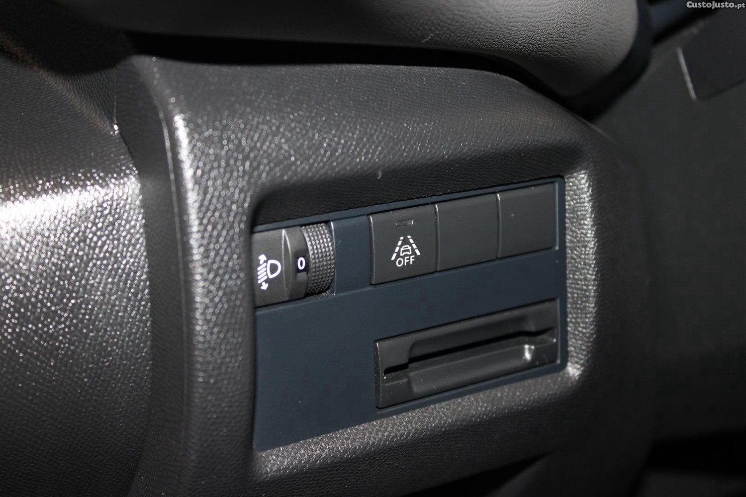 Citroën C5 AIRCROSS 1.5 BHDI FEEL PACK — fotografia 25