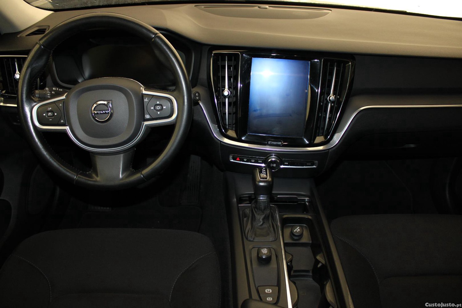 Volvo V60 2.0 D3 GEARTRONIC — fotografia 33