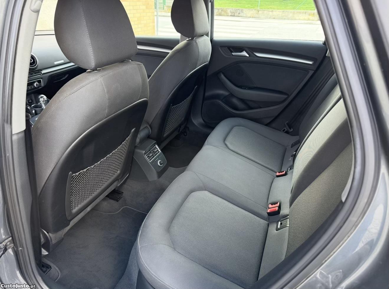 Audi A3 Sportback 30 TDI S-Tronic — fotografia 2