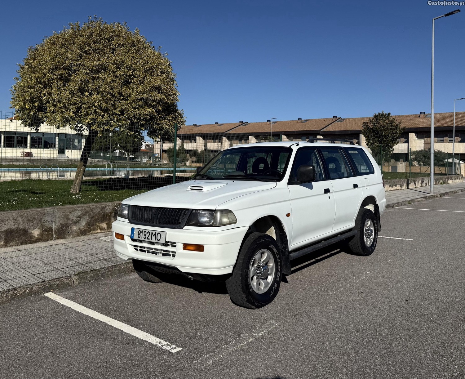 Mitsubishi Pajero SportWagon 2.5TD 4x4 — fotografia 9