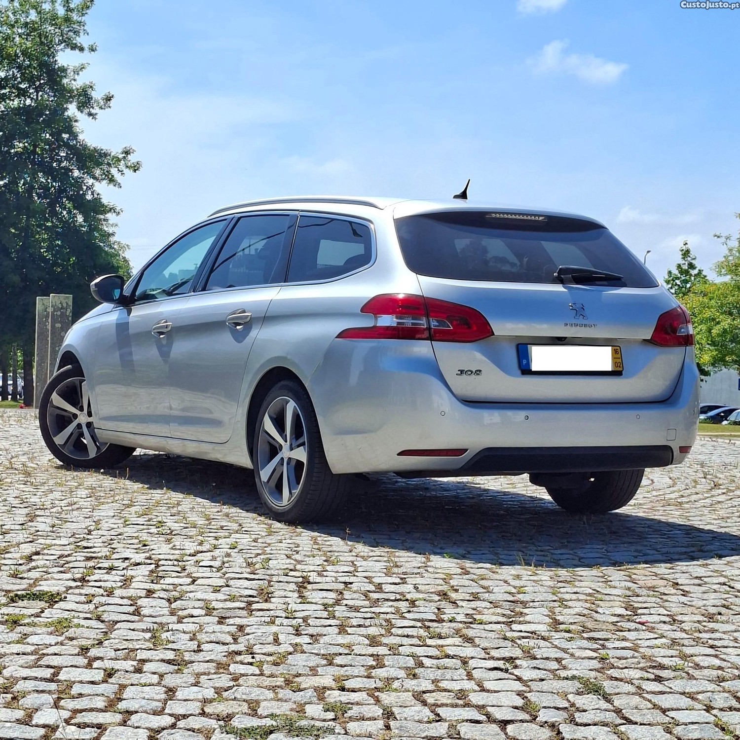 Peugeot 308 SW 1.2 PureTech Style - 16 — photo 3