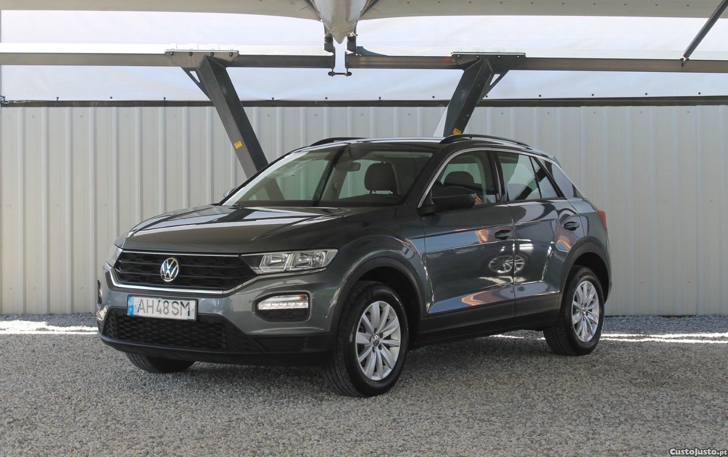 Volkswagen T-Roc 1.0 TSI — fotografia 2