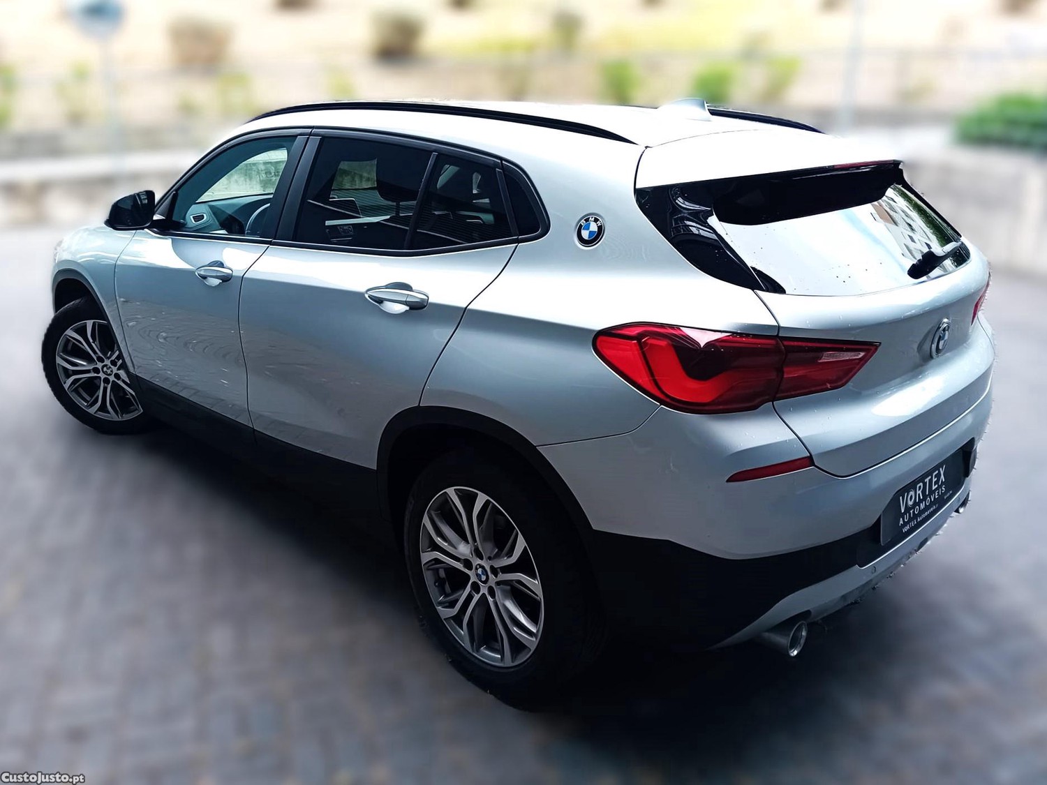 BMW X2 18 d sDrive Auto Advantage — fotografia 13