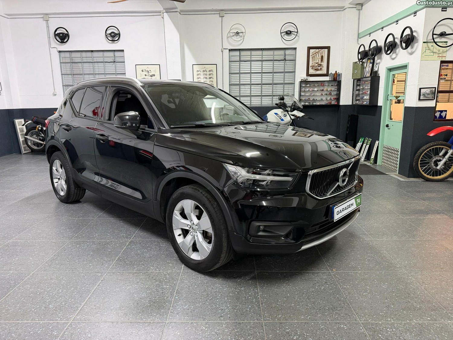 Volvo XC40 2.0 D3 - 21 — photo 3