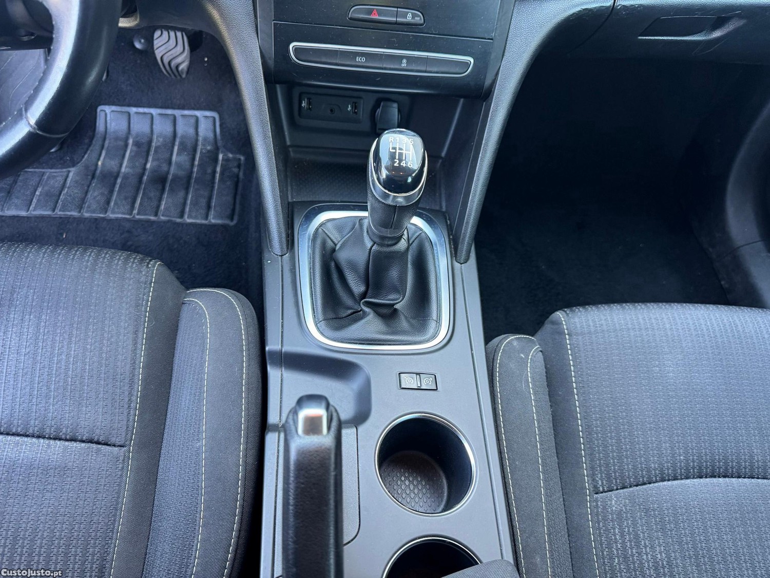 Renault Mégane 1.5 Blue dCi GT Line EDC — fotografia 6