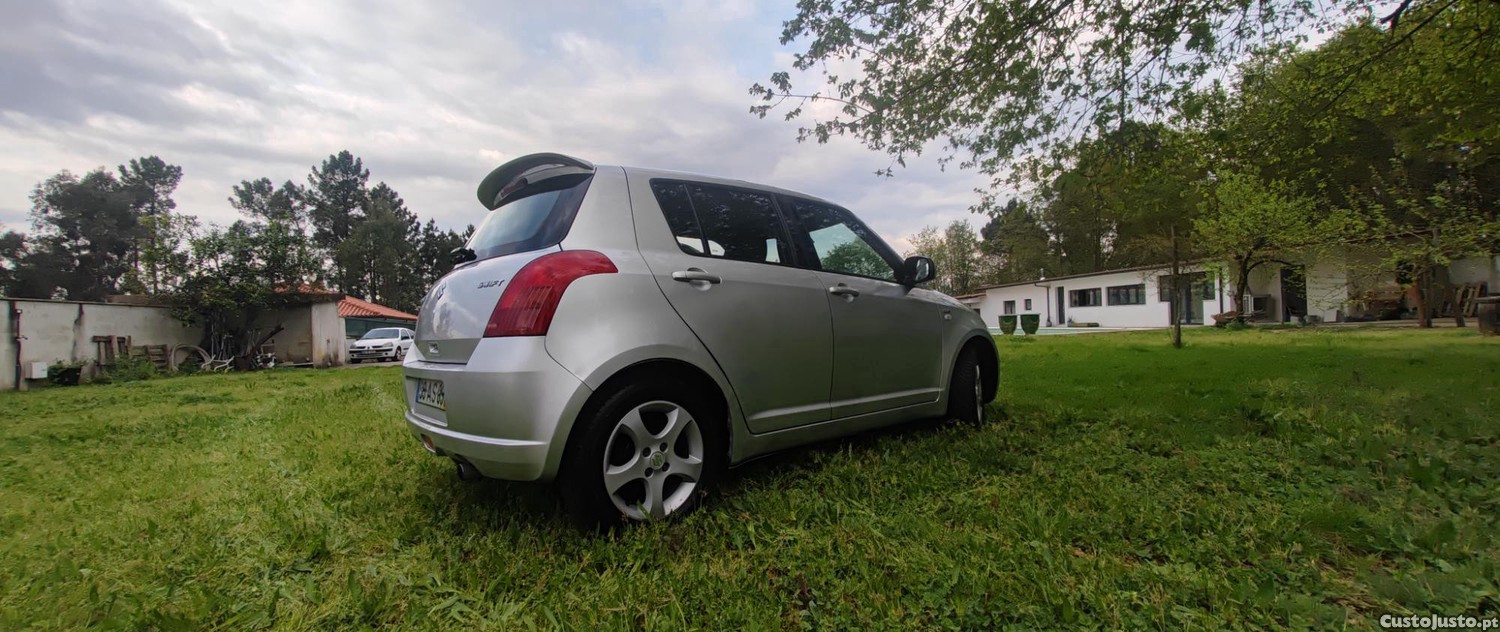 Suzuki Swift — fotografia 7