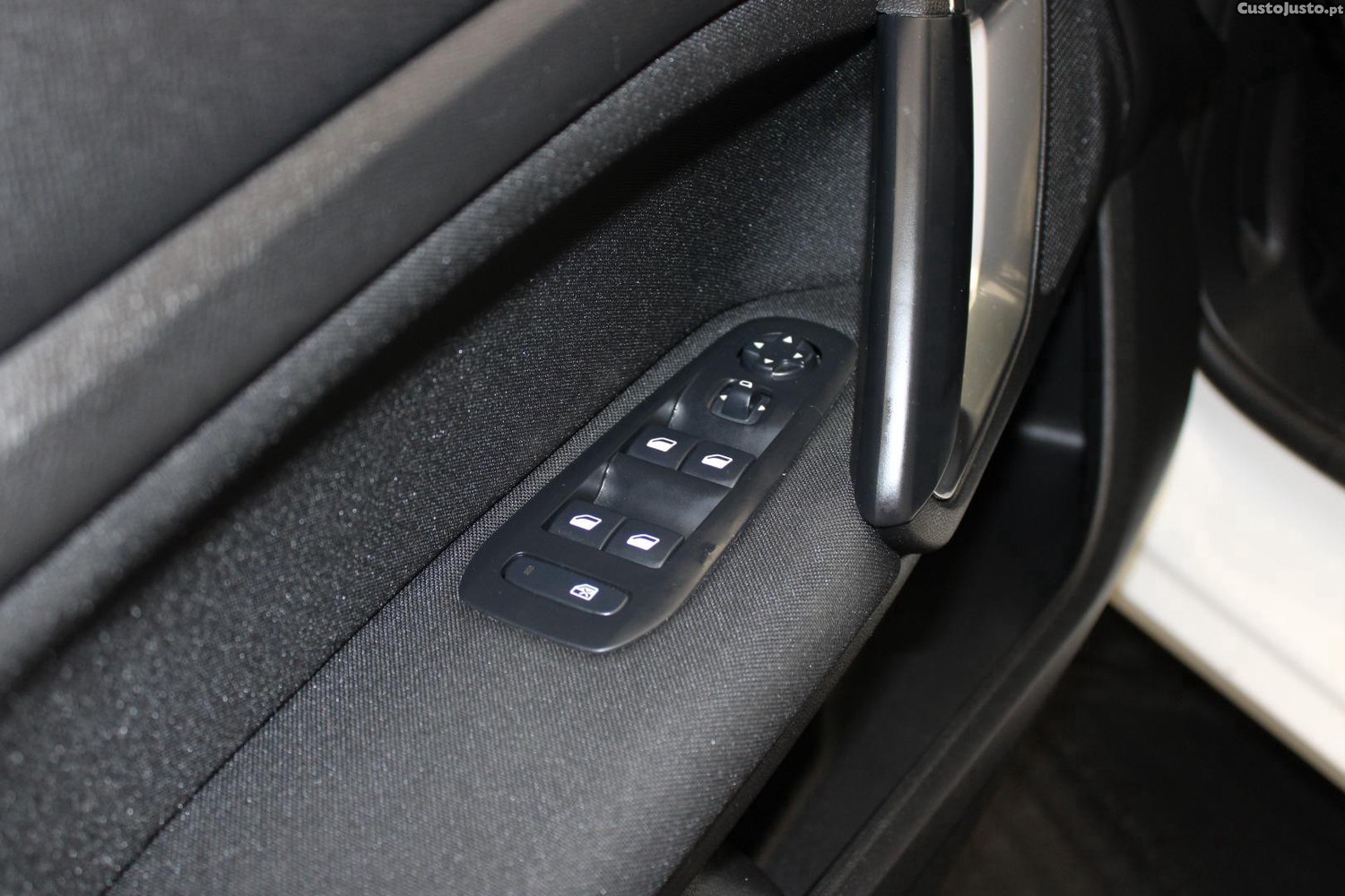 Peugeot 308 1.5 BLUEHDI BUSINESS — fotografia 9