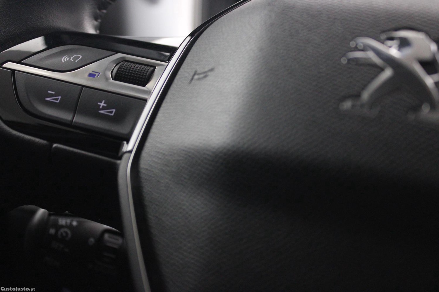 Peugeot e-2008 ALLURE PACK (AUTO) — fotografia 27