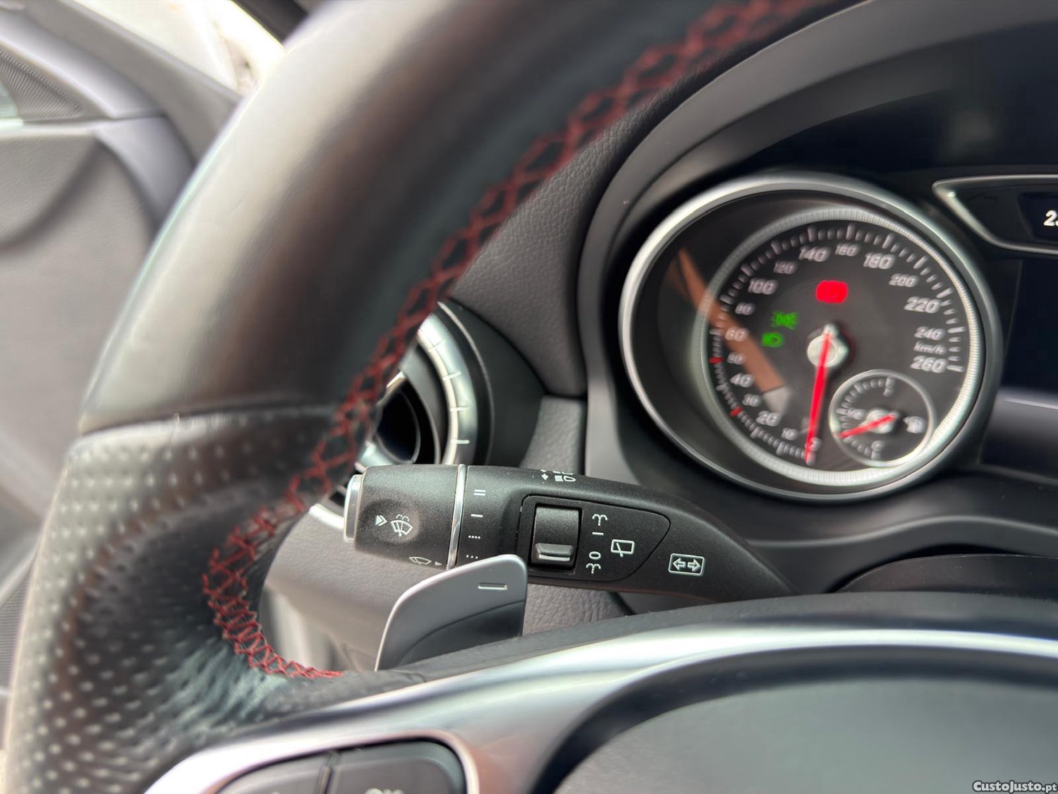 Mercedes-Benz CLA 180 d AMG Line Aut. — fotografia 3