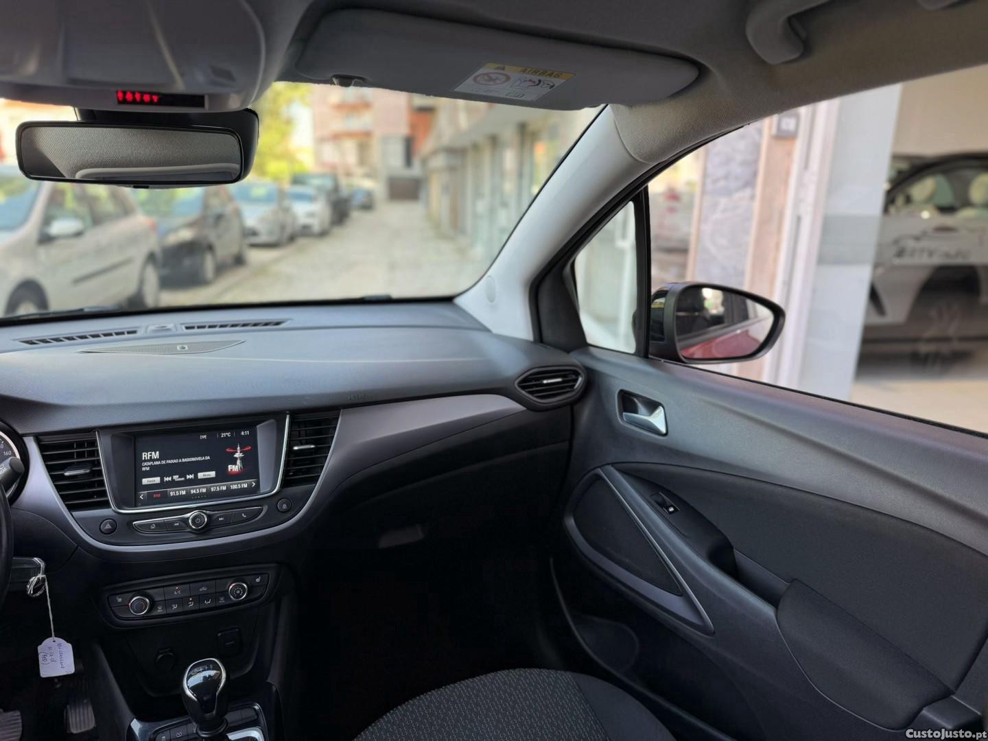 Opel Crossland 1.2 T Business Edition — fotografia 4