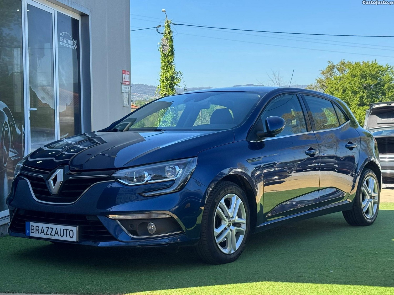 Renault Mégane 1.5 Blue dCi GT Line EDC — fotografia 26