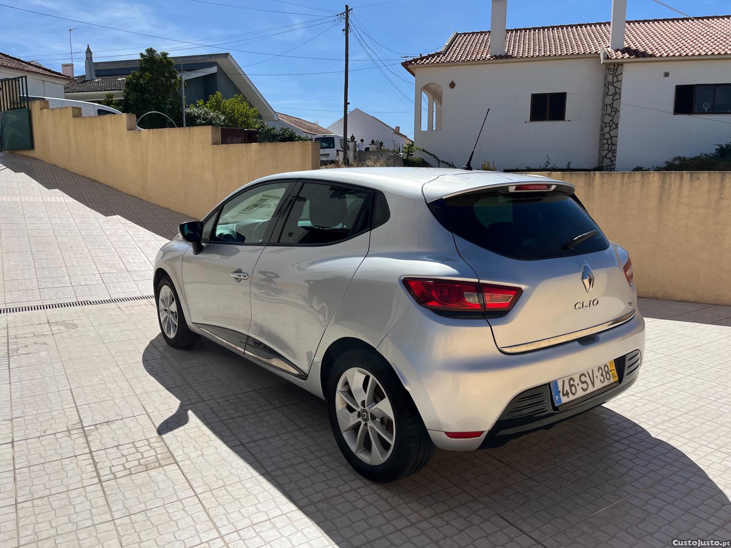 Renault Clio IV 0.9 TCe Limited — photo 2