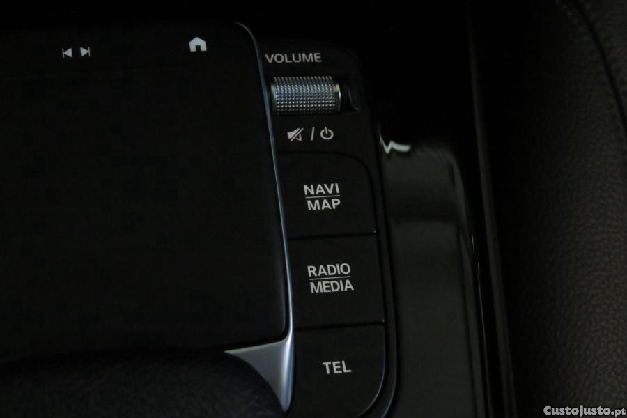Mercedes-Benz A 250 e Style Plus — fotografia 11