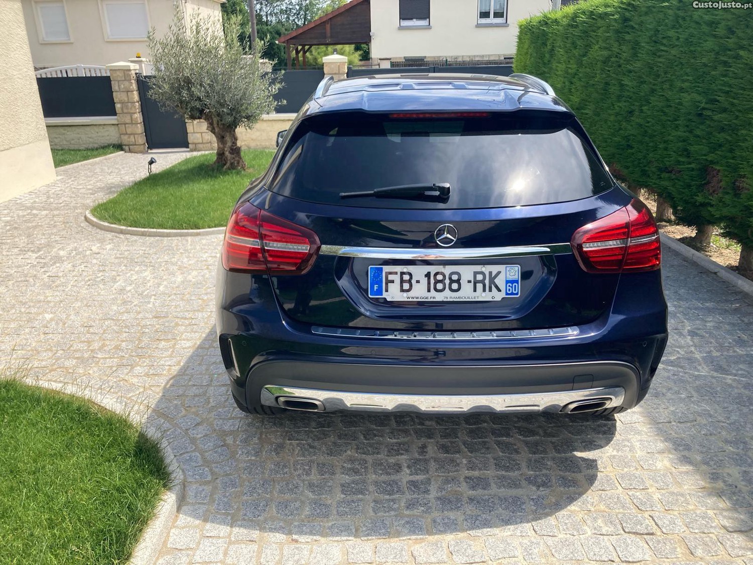 Mercedes-Benz GLA 220 AMG Line  - 18 — photo 3