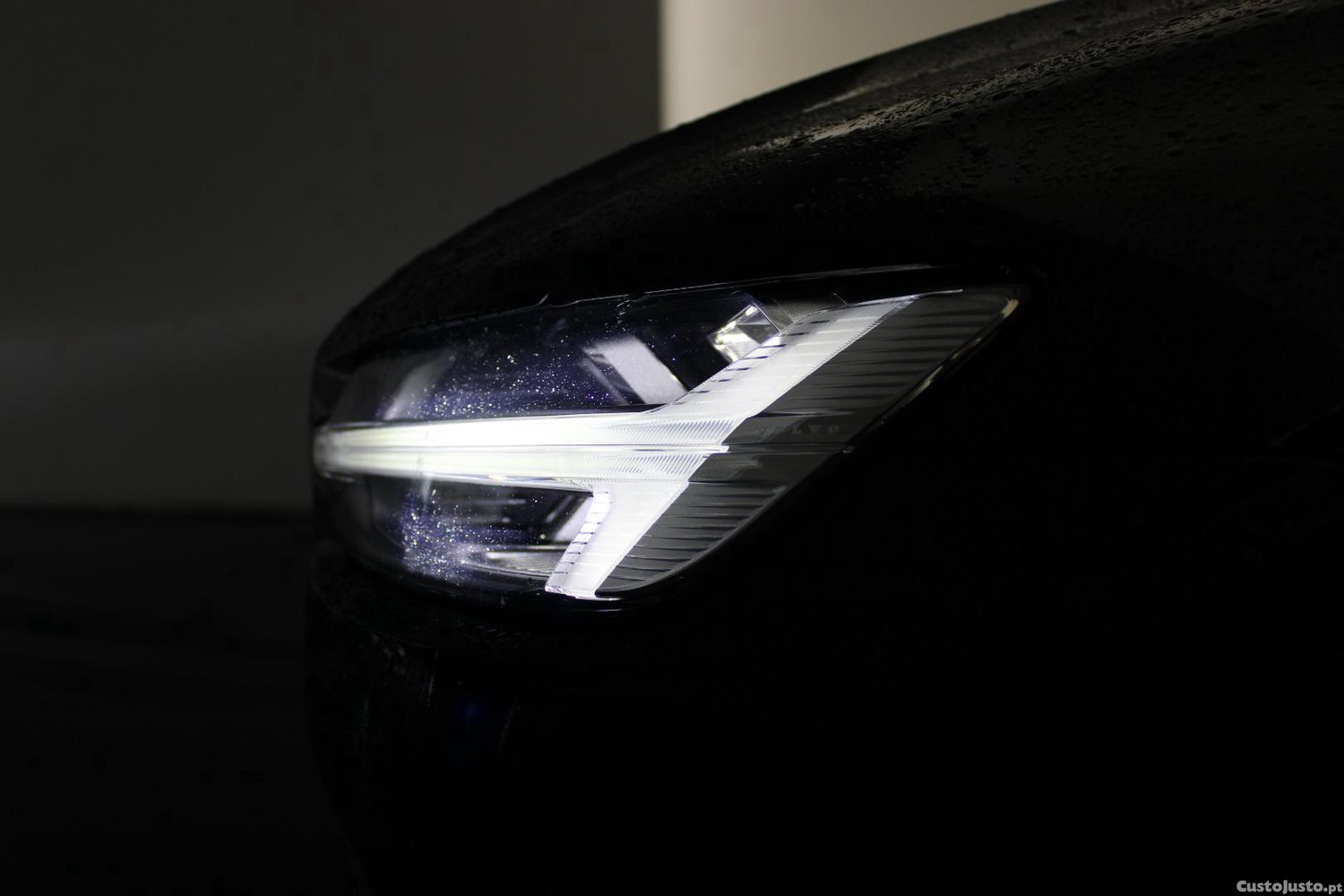 Volvo V60 2.0 D3 GEARTRONIC — fotografia 4