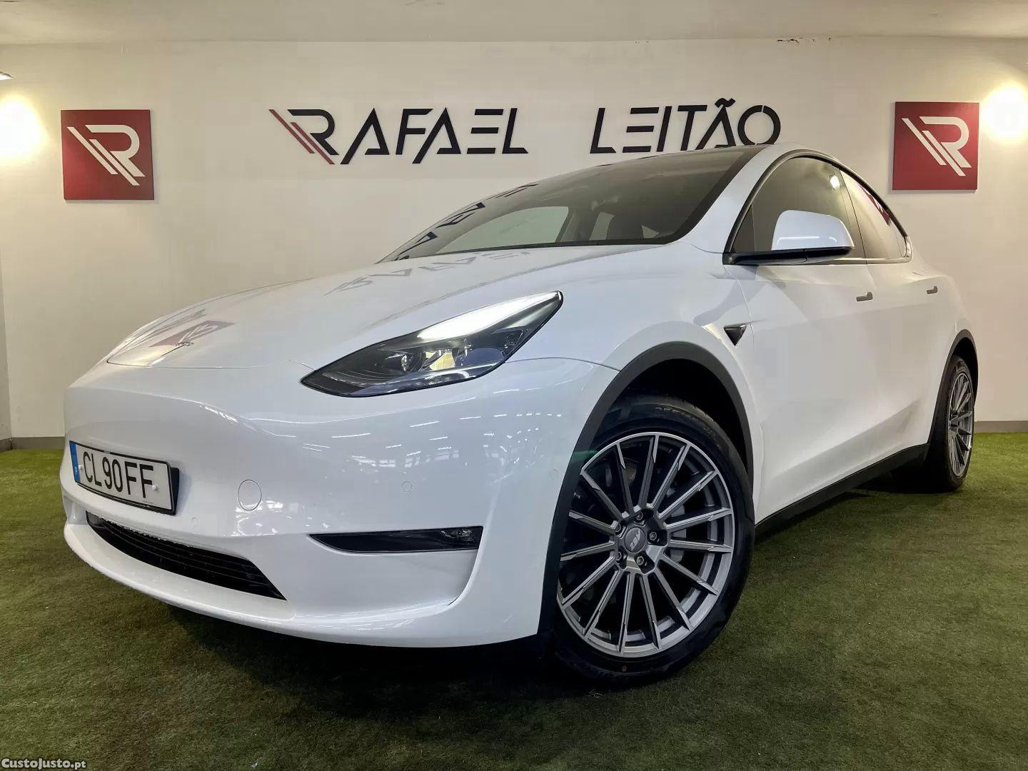 Tesla Model Y Long range tração integral - 22 — photo 2