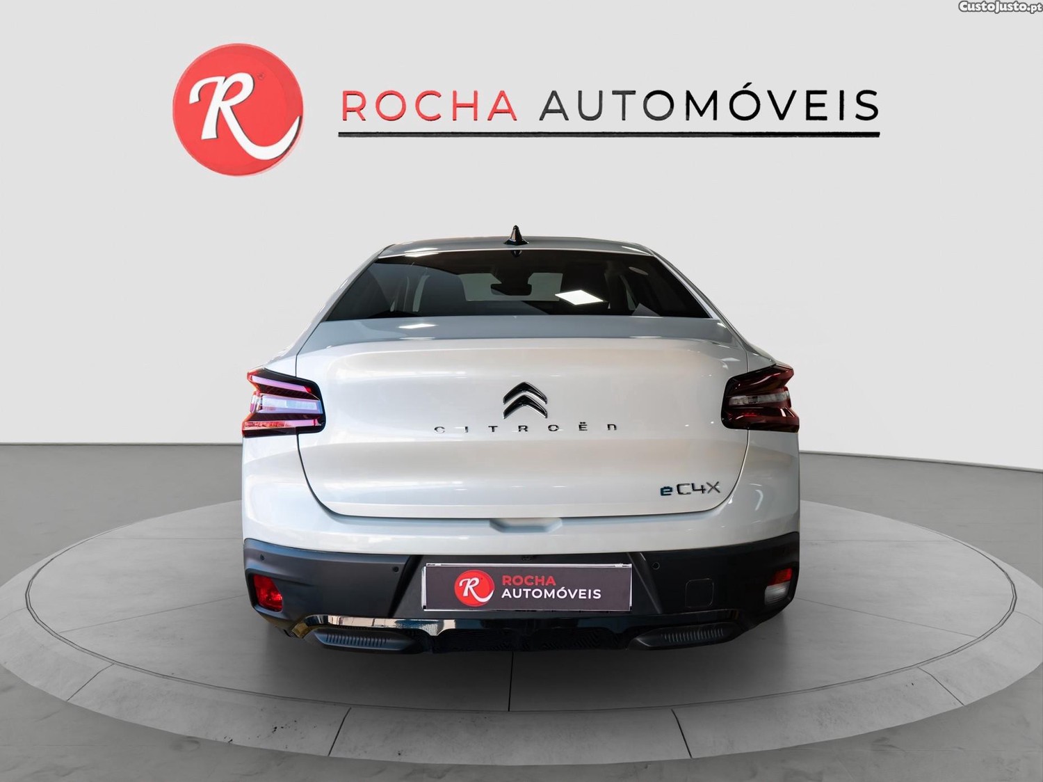 Citroën e-C4 X 50 kWh Shine - 23 — photo 4