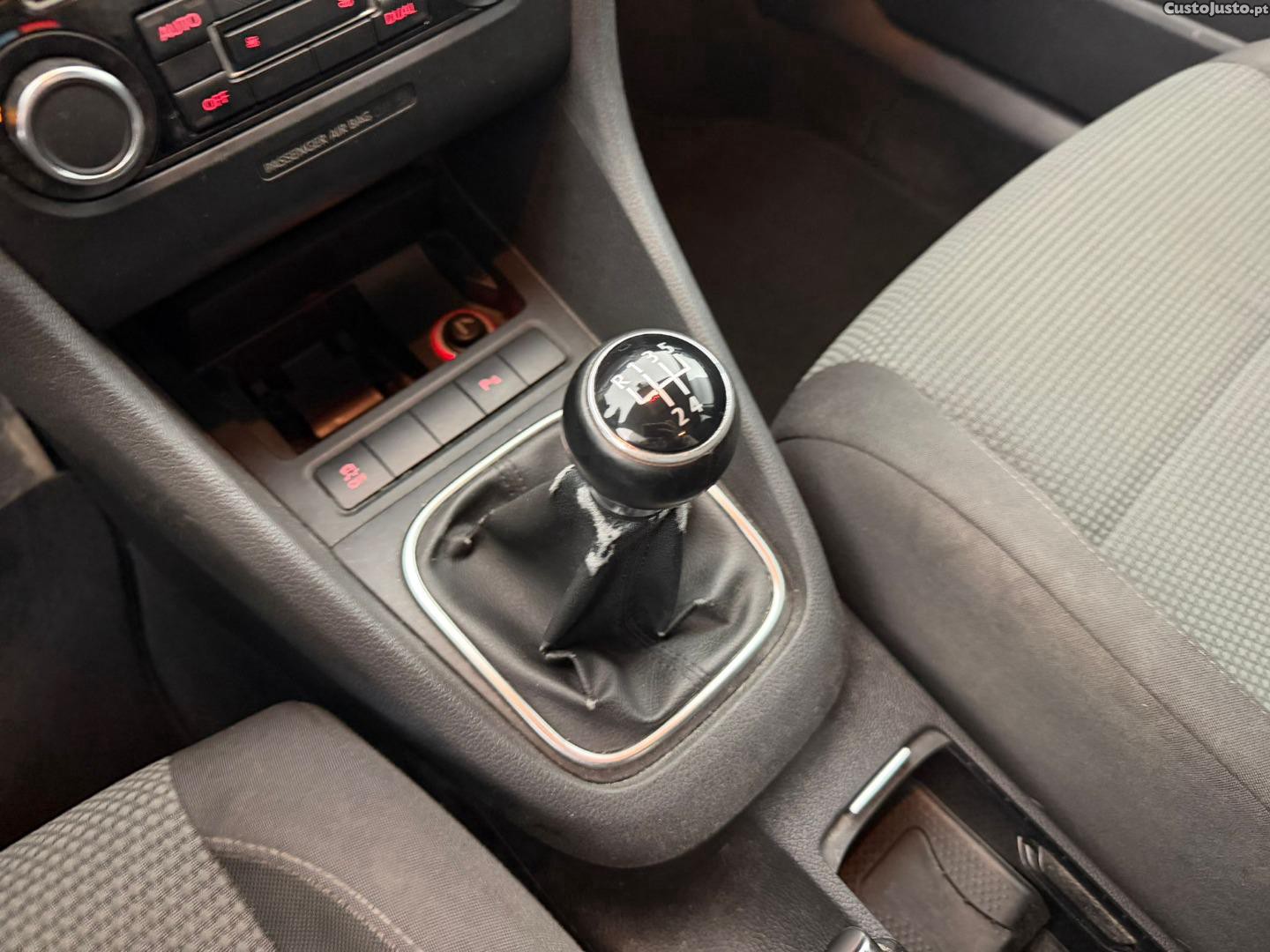 Volkswagen Golf VARIANT 1.6 TDI — fotografia 5