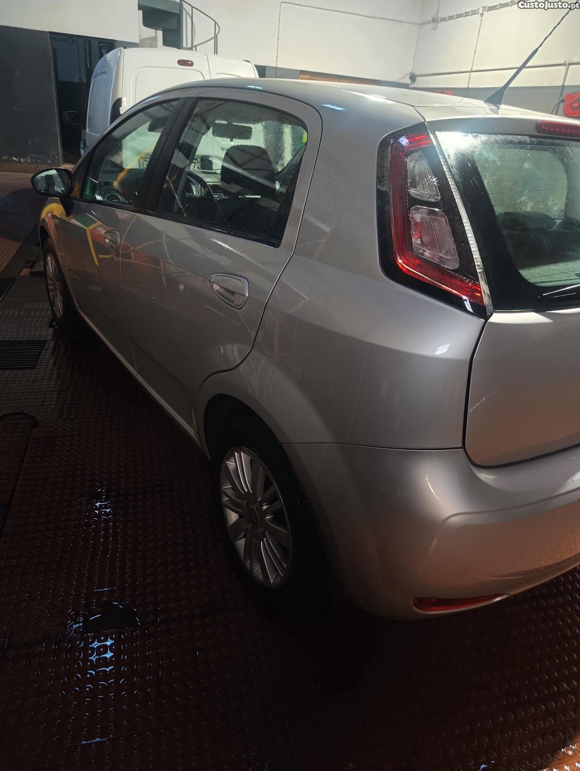 Fiat Punto Evo — fotografia 7
