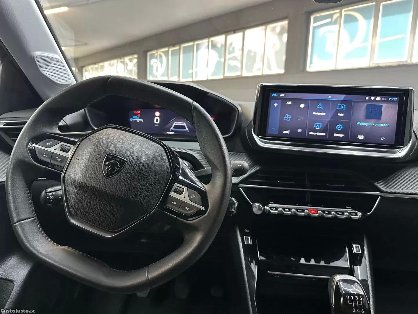 Peugeot 208 1.2 allure — fotografia 4