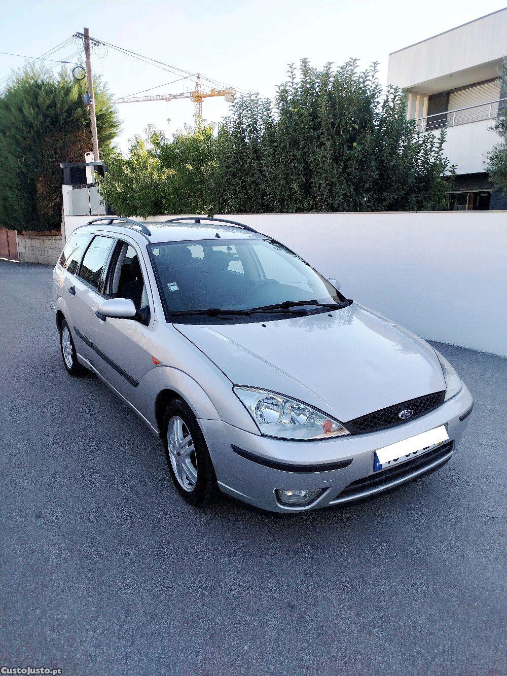 Ford Focus 1.4 gasolina ano 2004 impecável — fotografia 7