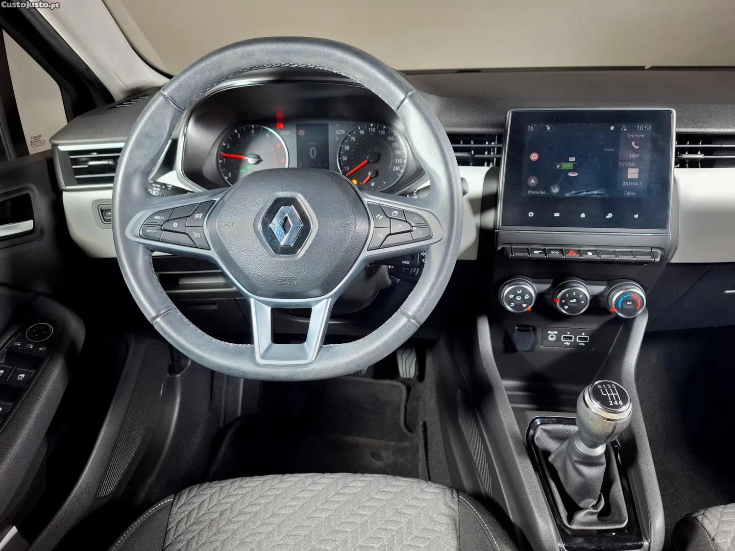 Renault Clio 1.0 TCe Evolution Bi-Fuel — fotografia 3