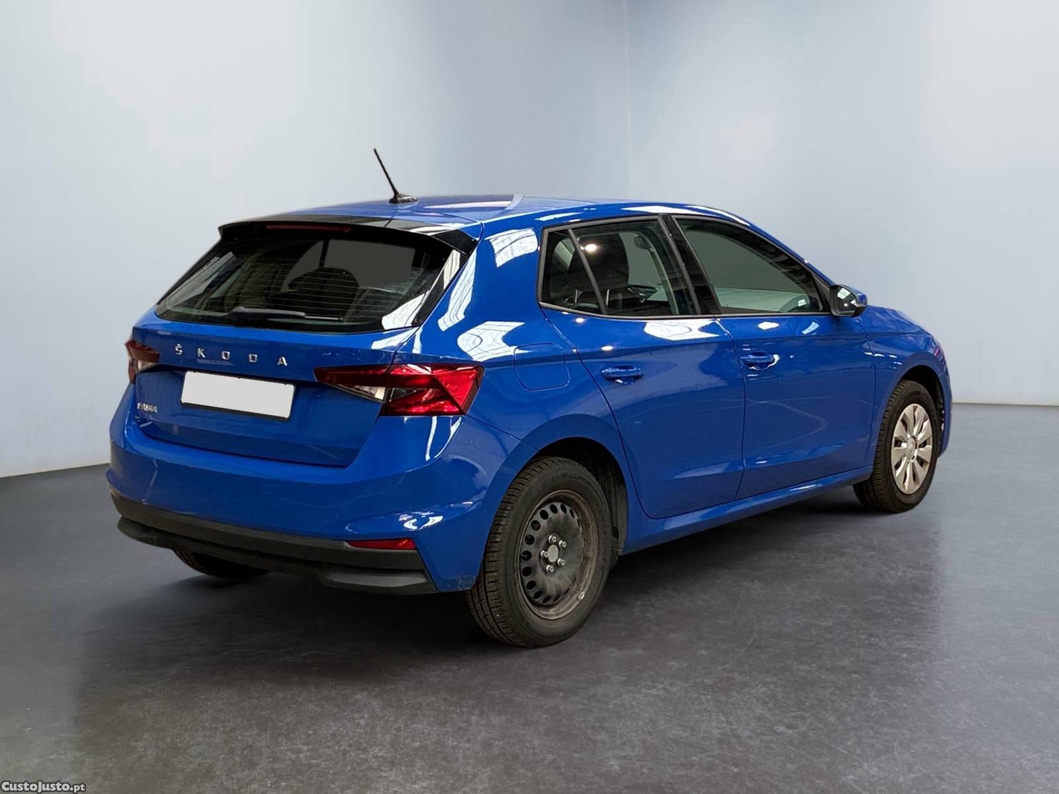Skoda Fabia 1.0 MPI Active - 22 — photo 2