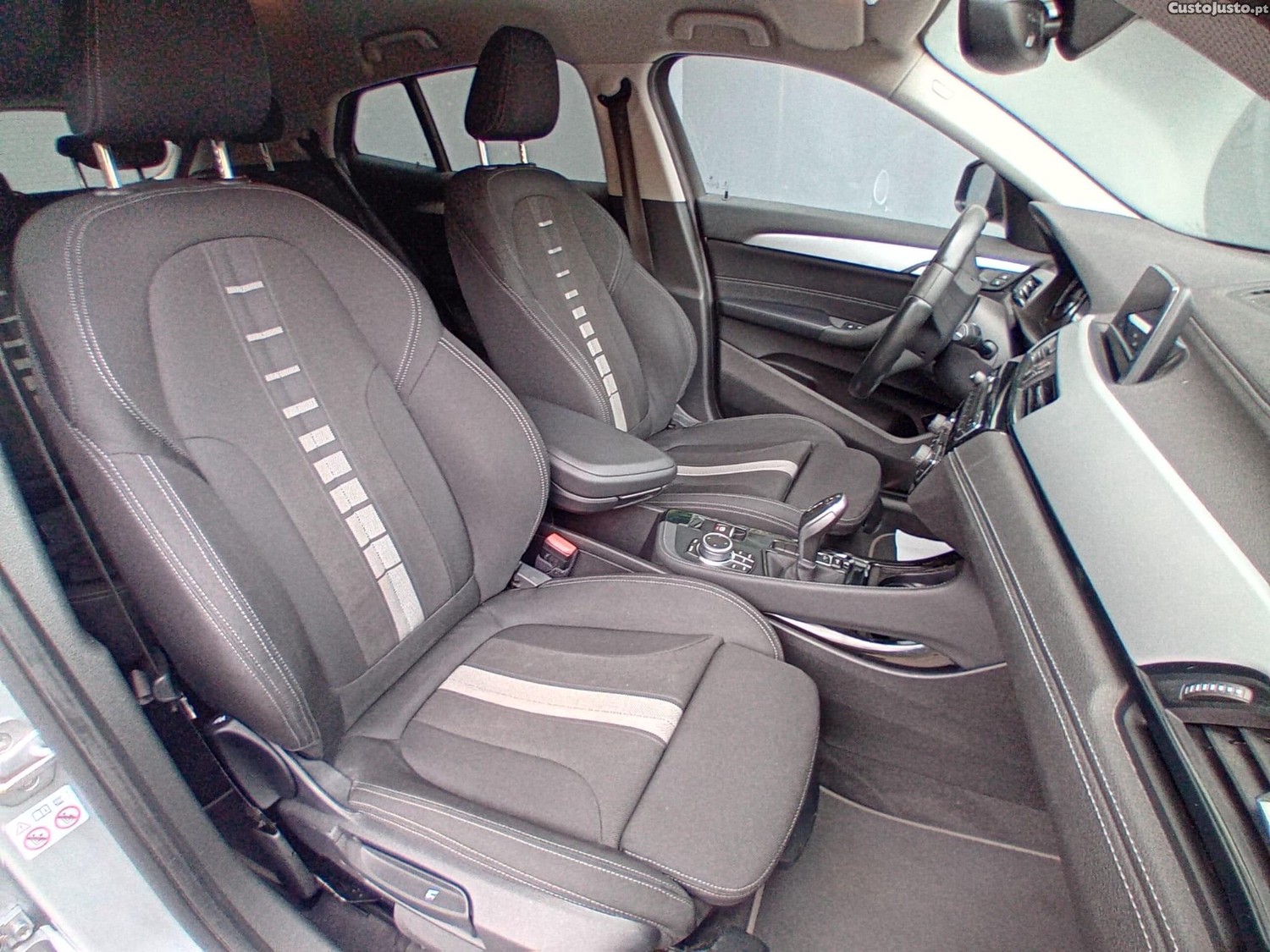 BMW X2 18 d sDrive Auto Advantage — fotografia 9