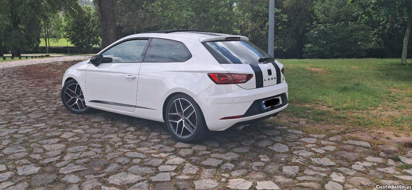 Seat Leon SC 2.0tdi DSG FR - 17 foto 3