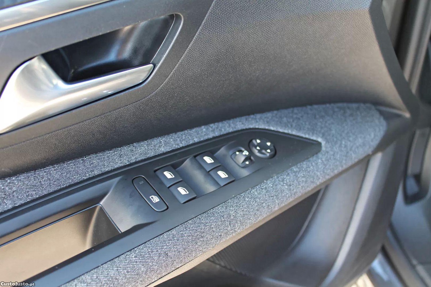 Peugeot 3008 1.6 hybrid active pack e-eat8 — fotografia 16