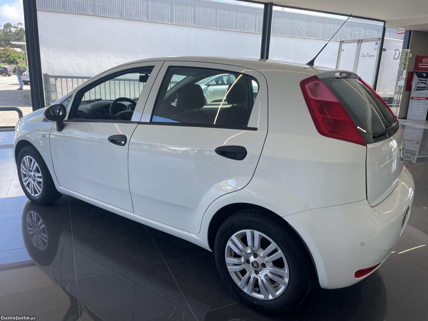 Fiat Punto 1.3 M-Jet Easy S&S — fotografia 4