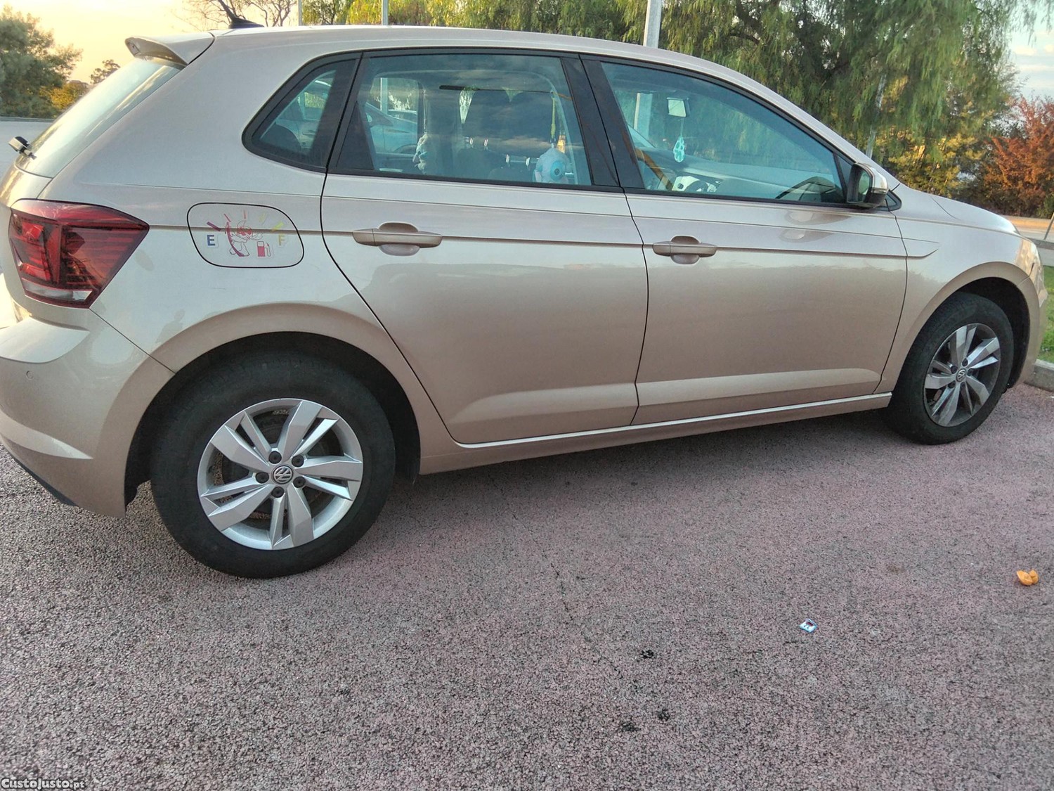 VW Polo 1.0tsi confortline - 18 foto 2