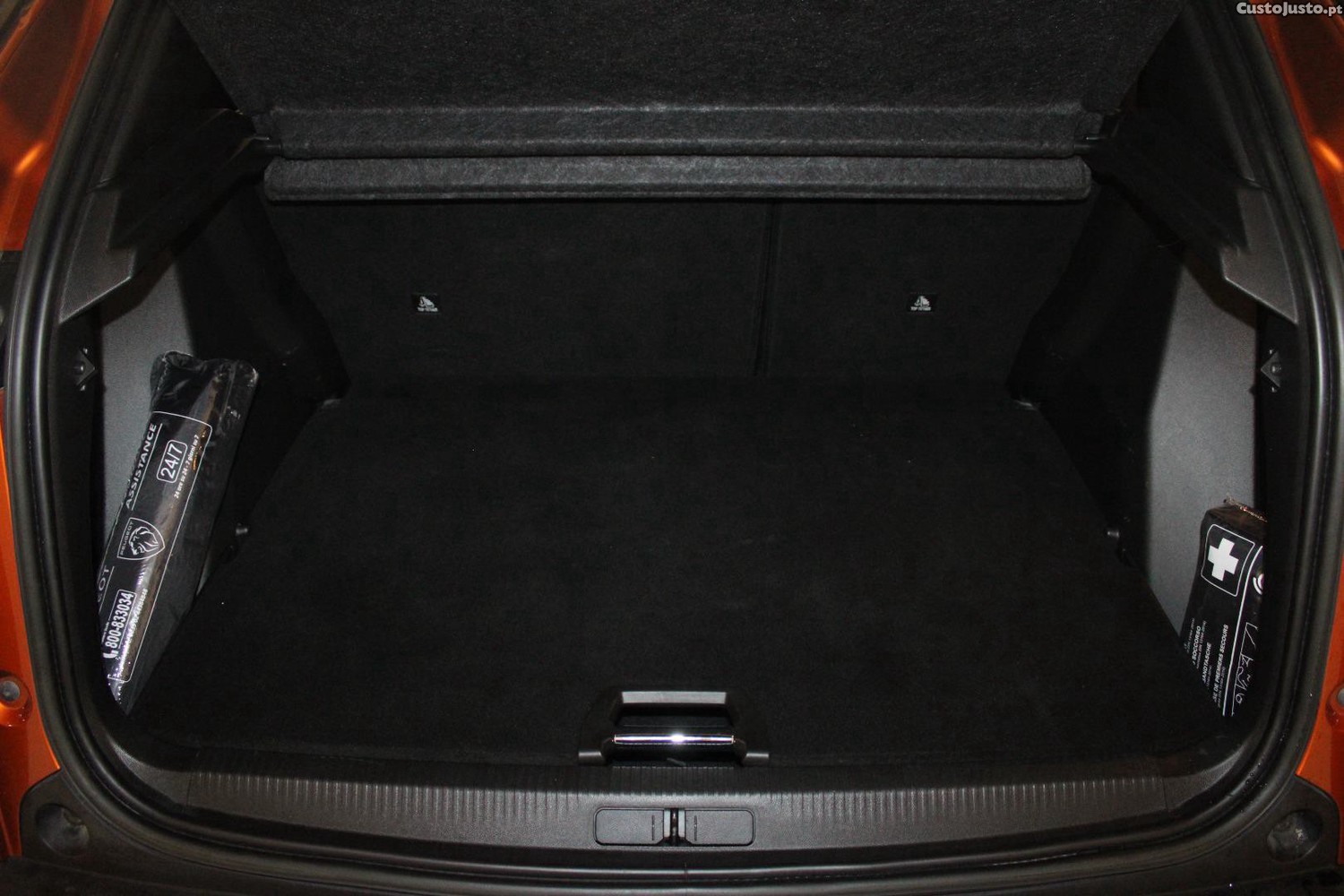 Peugeot e-2008 ALLURE PACK (AUTO) — fotografia 5