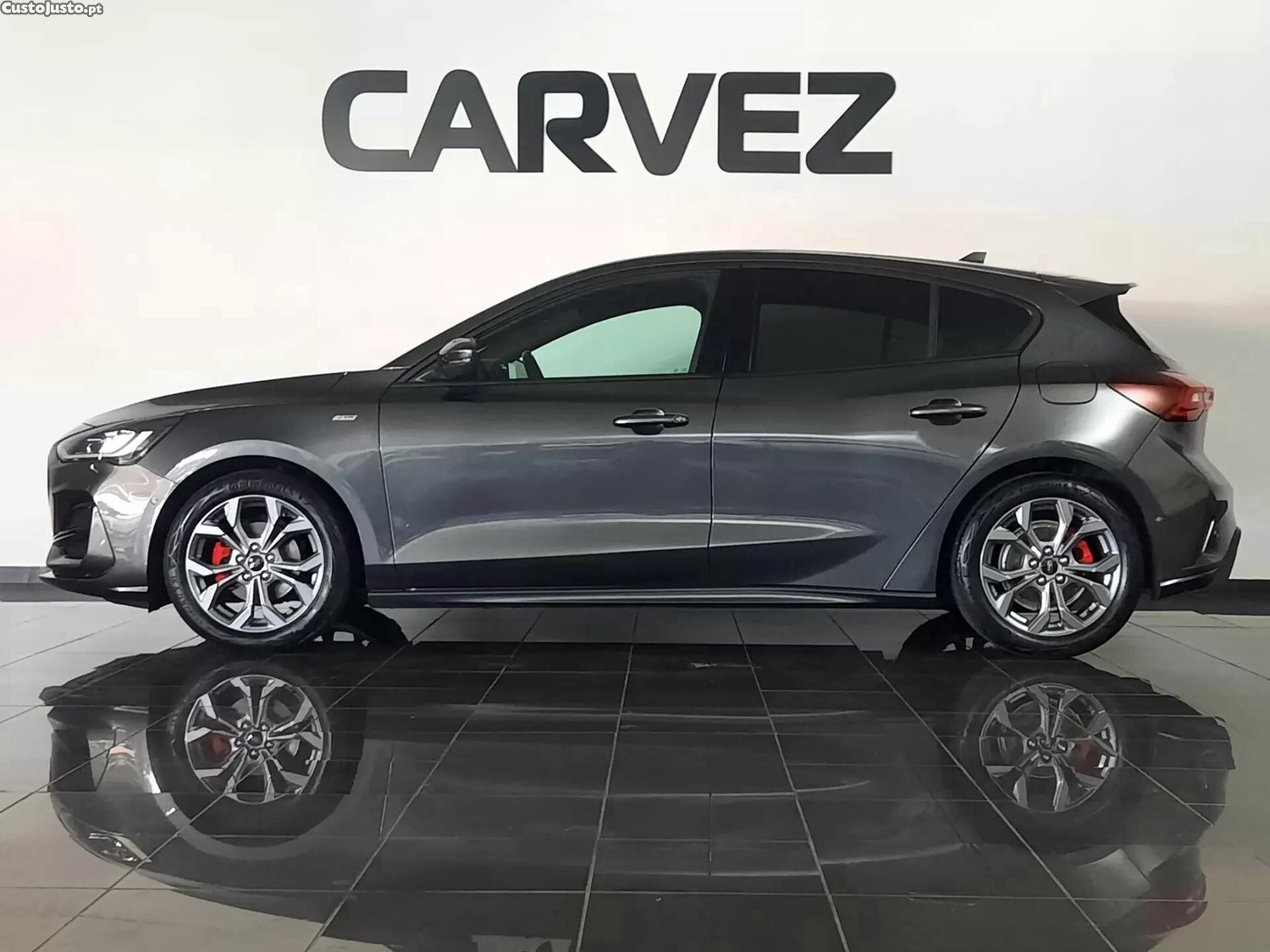 Ford Focus 1.0 EcoBoost MHEV ST-Line — fotografia 12