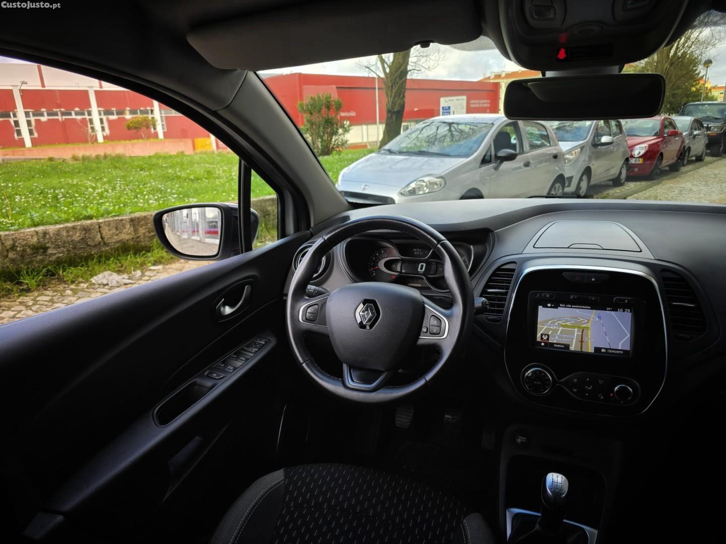 Renault Captur 0.9 TCE Exclusive — fotografia 5